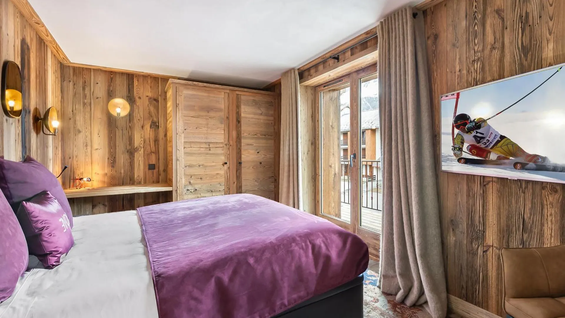 Appartement Duplex Avec Terrasse, Jacuzzi Et Cheminee - Val-D'Isere - Fr-1-567-63 0*,  France