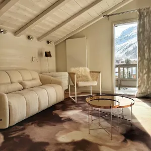 4* Hotel Tsanteleina